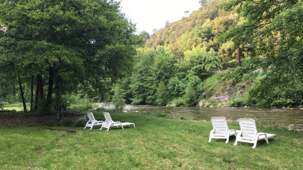 Relais Des Brison Hotel Beaumont  Bagian luar foto